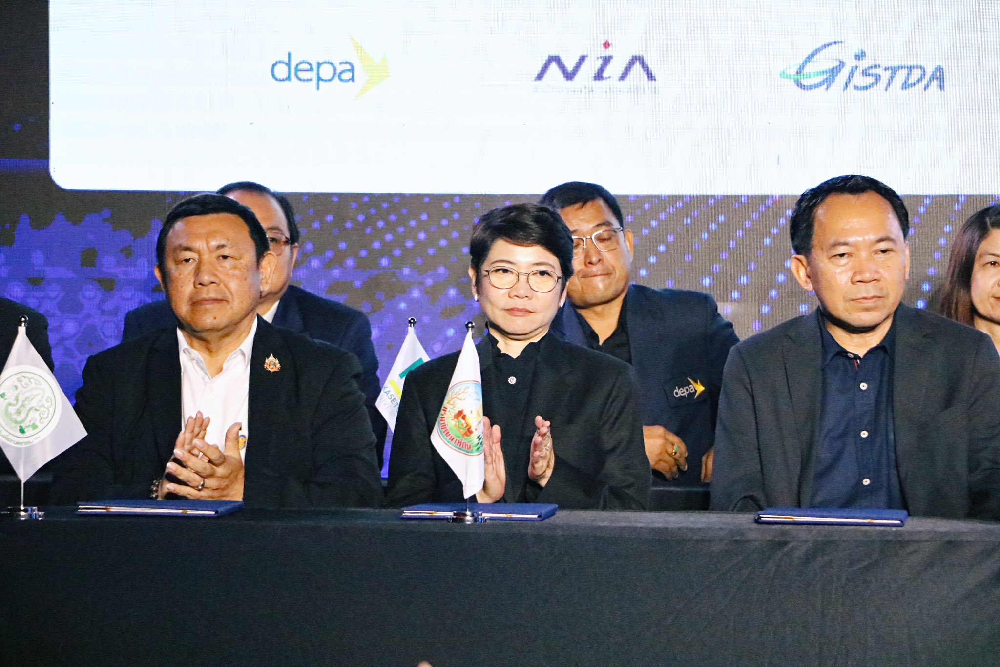 title - ส.ป.ก. ร่วมงาน MOU ขับเคลื่อนพัฒนาธุรกิจ เทคโนโลยี และส่งเสริมตลาดอุตสาหกรรมเกษตรไทย